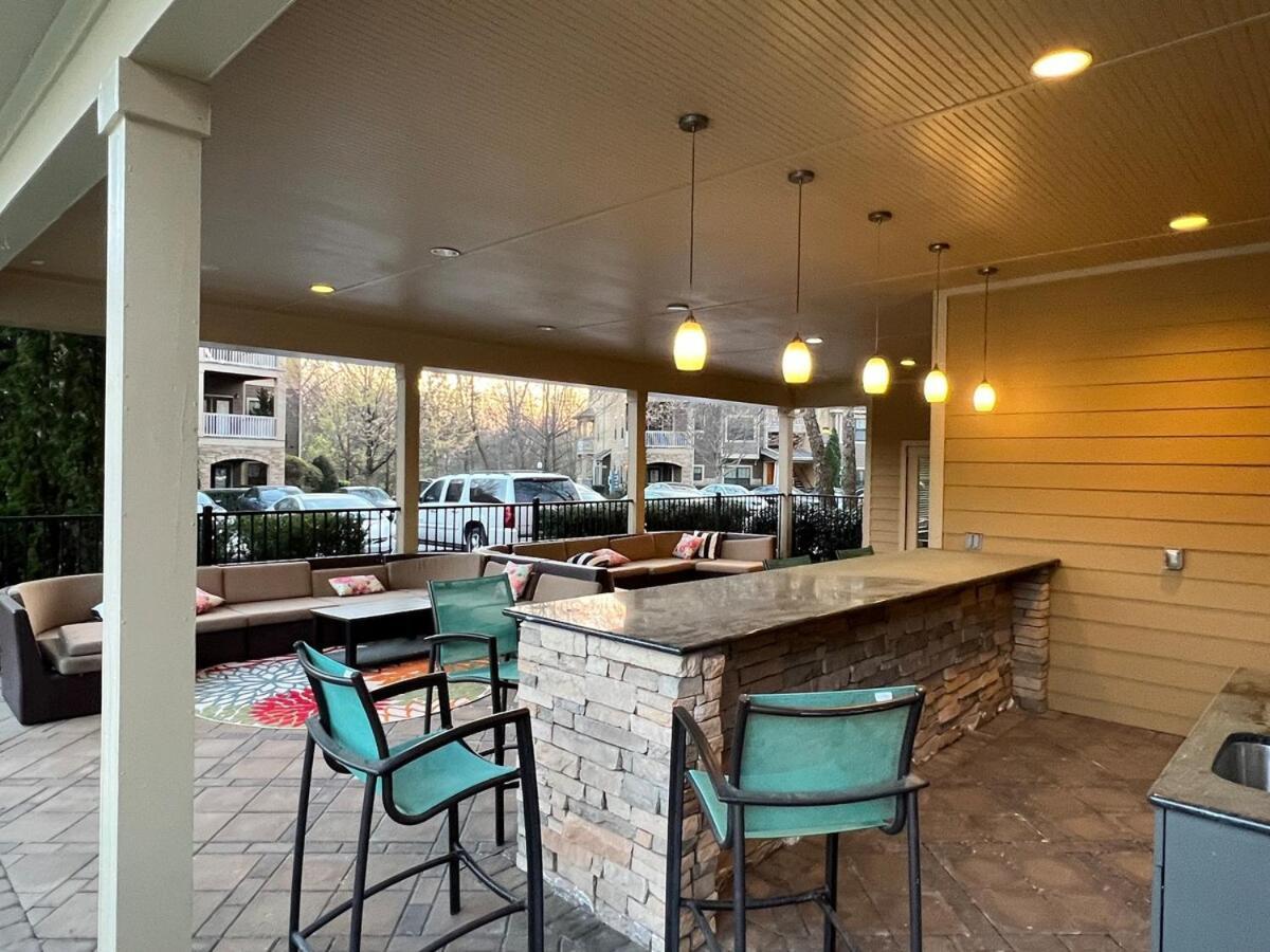 Two 2 Tango - Sleeps 4 "Romantic Get Away Or Business" Close To Everywhere You Want To Be! Instant Booking Available Apartment Charlotte Exterior photo