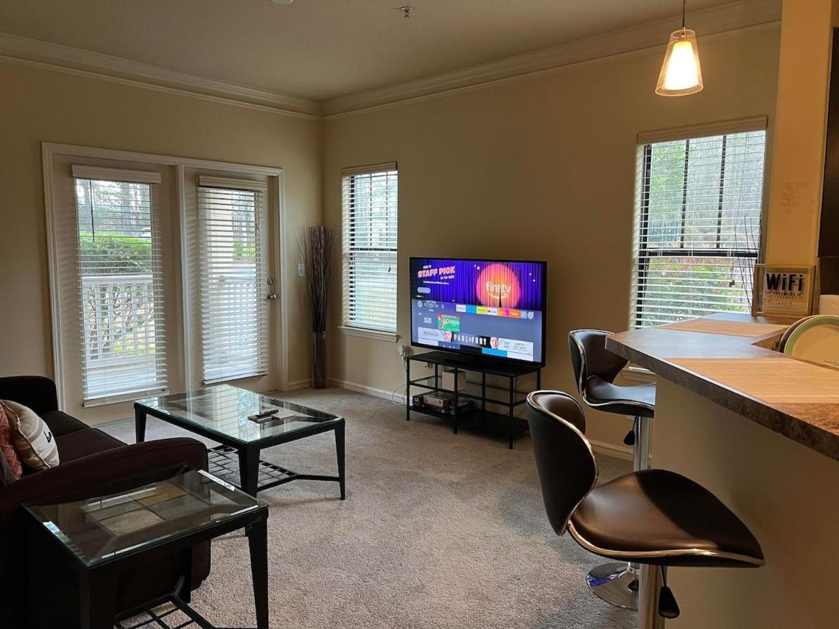 Two 2 Tango - Sleeps 4 "Romantic Get Away Or Business" Close To Everywhere You Want To Be! Instant Booking Available Apartment Charlotte Exterior photo